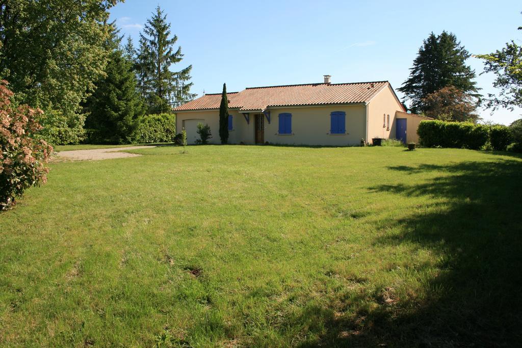 Вилла Le Camp De Ferie Монпазье Номер фото